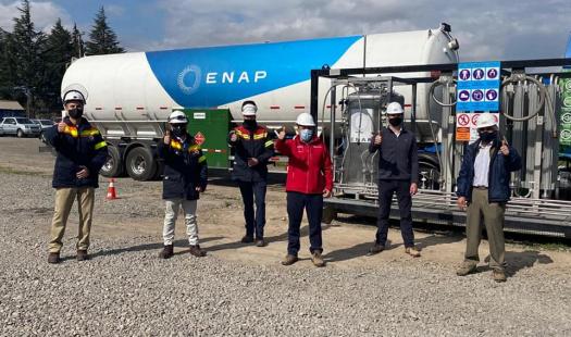 Autoridades visitan Estación de Carga para primer Camión de ENAP que utiliza Gas Natural Licuado